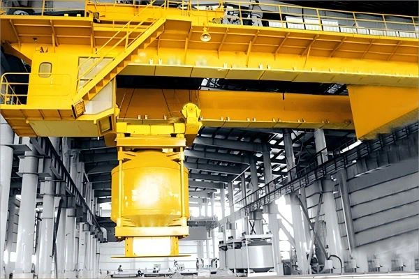 Ladle in Foundry Overhead Crane