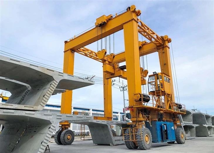 Precast Beam Lifting Gantry Crane