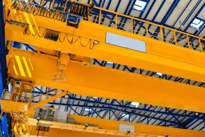 Derek Overhead untuk Pembuatan Logam